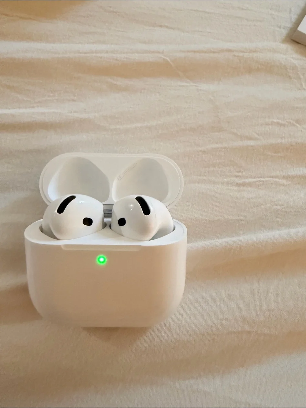 Apple genuine airpod